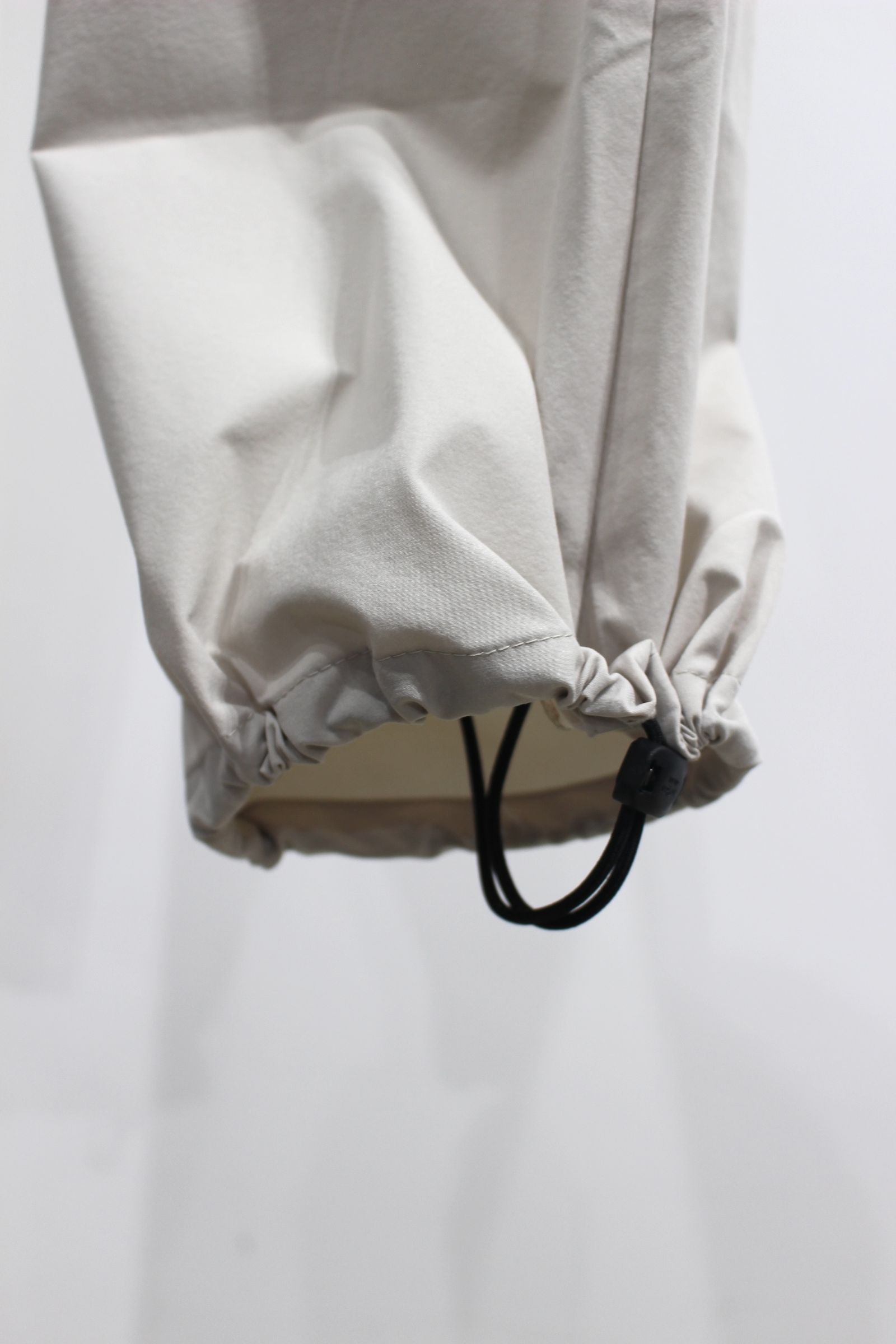 TASLAN CARGO PANTS | WHITE GRAY | カーゴパンツ