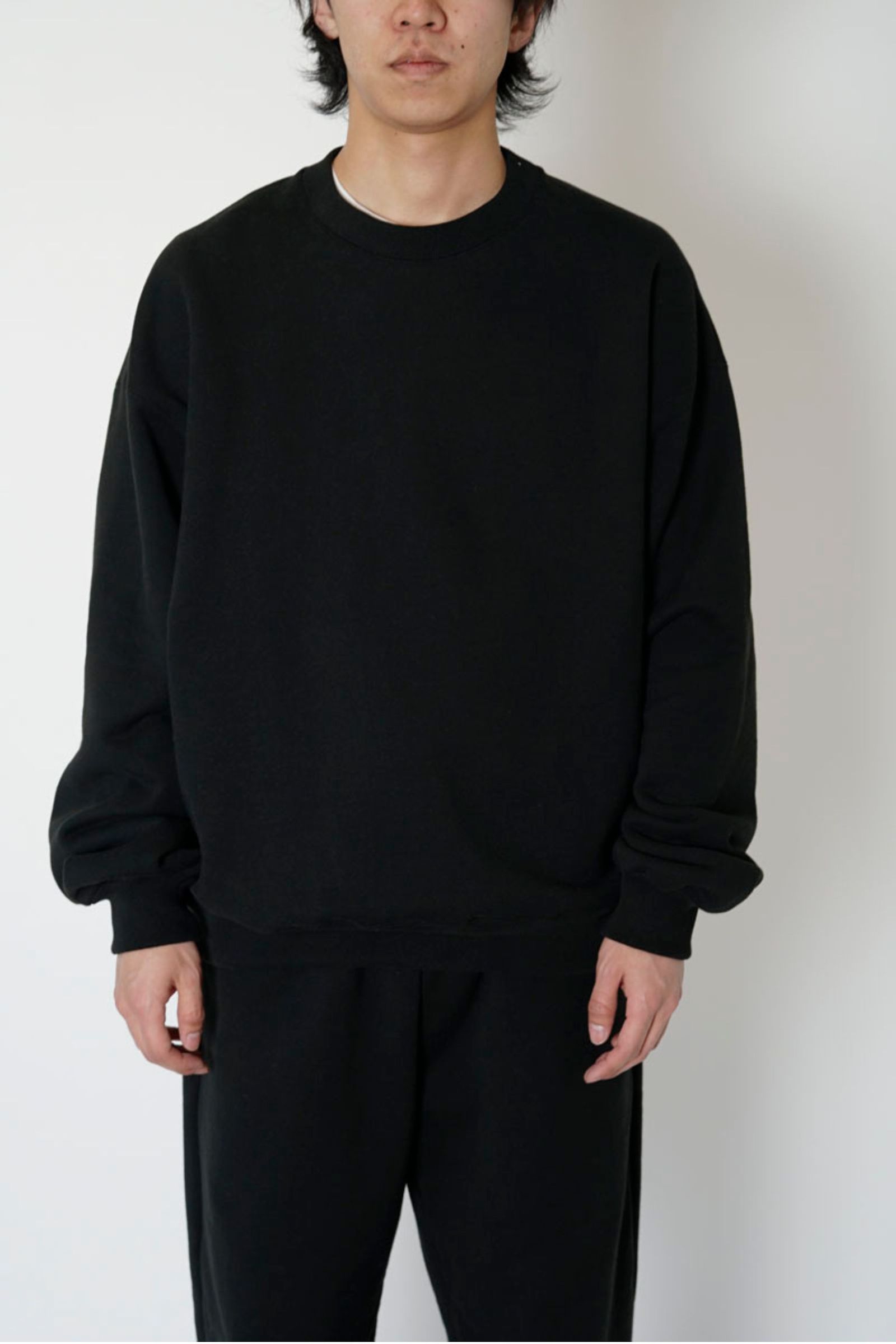 UNIVERSAL PRODUCTS - [ラスト1点] JUMBERCA CREW NECK SWEAT/BLACK