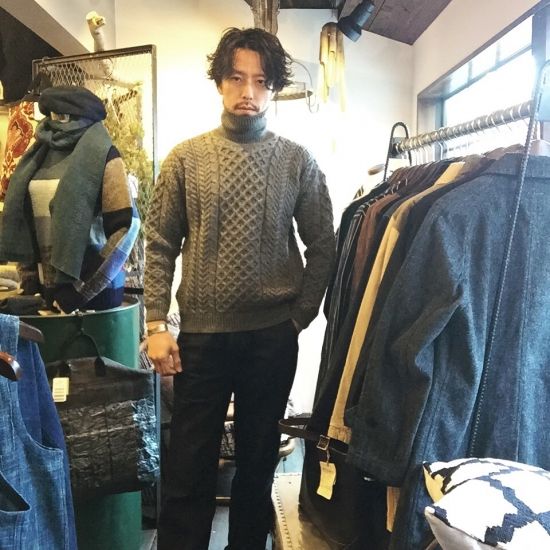 CARRAIG DONN(キャレイグドン) / トラディショナルアランタートルセーター グレー
