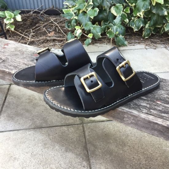 PLUSON SHOE SUPPLY(プラソンシューサプライ) / OVERLAPPED LEATHER SANDAL ブラック