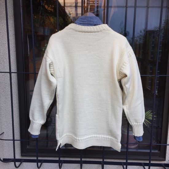GUERNSEY WOOLLENS / トラディショナルガンジーセーター スリーモスポケット ナチュラル
