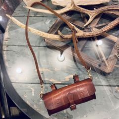 VASCO / レザーメイルマンサドルバッグ キャメル