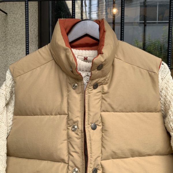 マウントレイニアデザイン Mt.RAINIER DESIGN / オリジナルリバーシブルダウンベスト カーキ