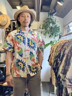 サンサーフ アロハシャツ/ SUN SURF / ISLAND KING PROTEA / オフホワイト