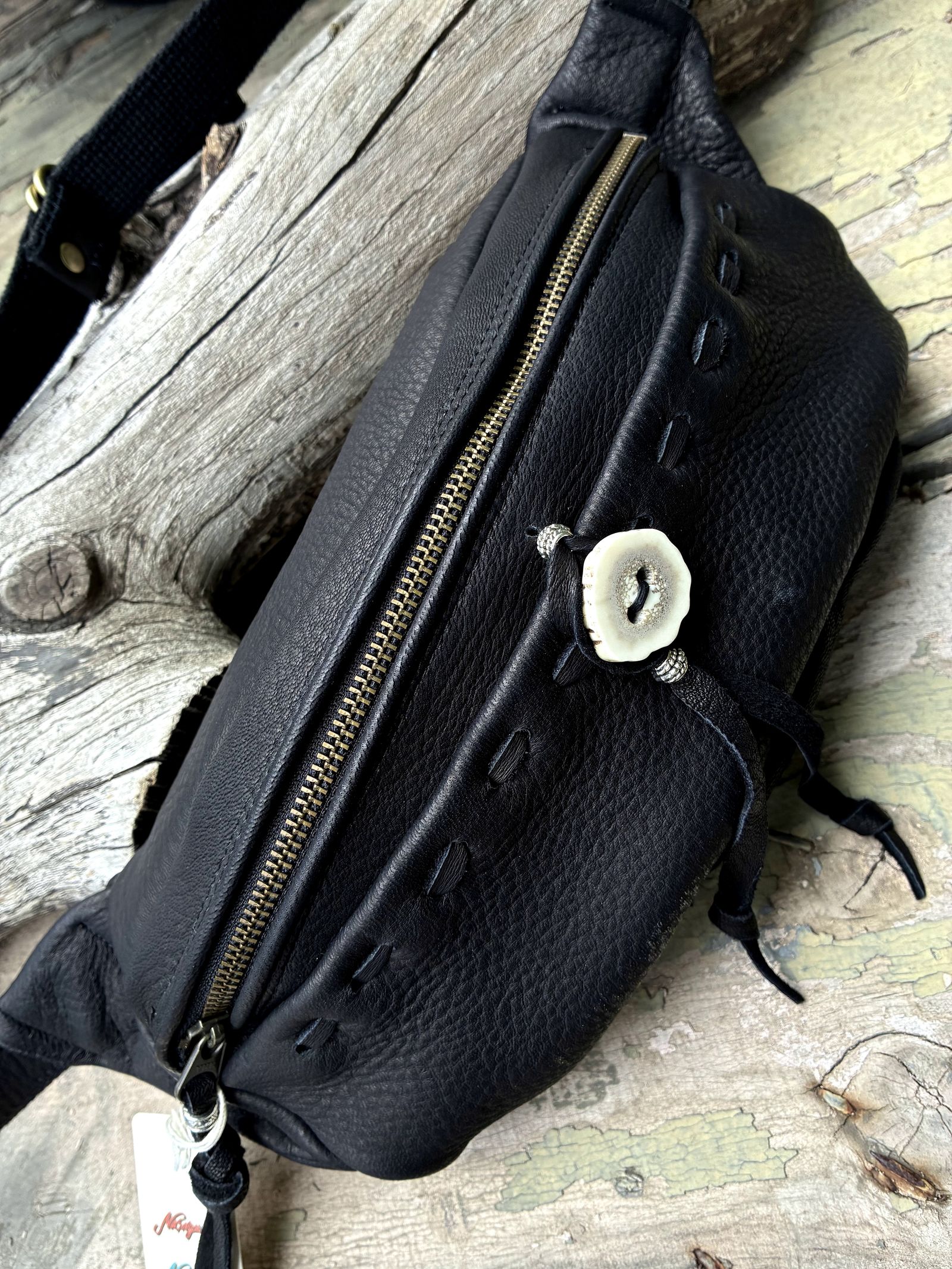 Nasngwam.×Early Morning / DEERSKIN BODY BAG / ブラック / ナスングワム