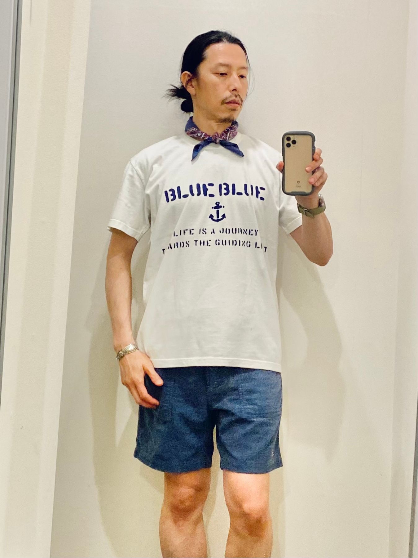 ブルーブルー / BLUE BLUE / ステンシル BLUE BLUE Tシャツ ホワイト