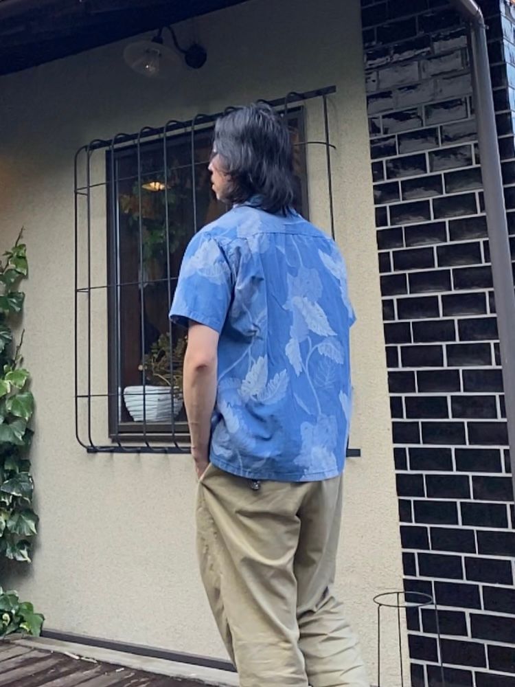 INDIGO COTTON HAWAIIAN SHIRT “MONSTERA” / BLUE(125)
