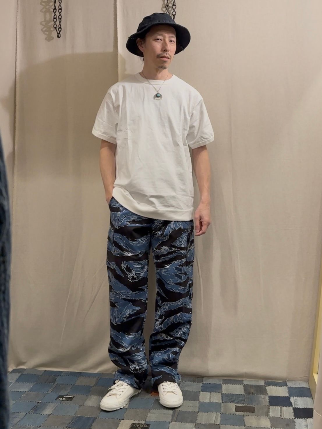 バズリクソンズ / BATTLE DRESS UNIFORM BLUE TIGER PANTS / タイガーストライプ カモフラ / ブルー(125)