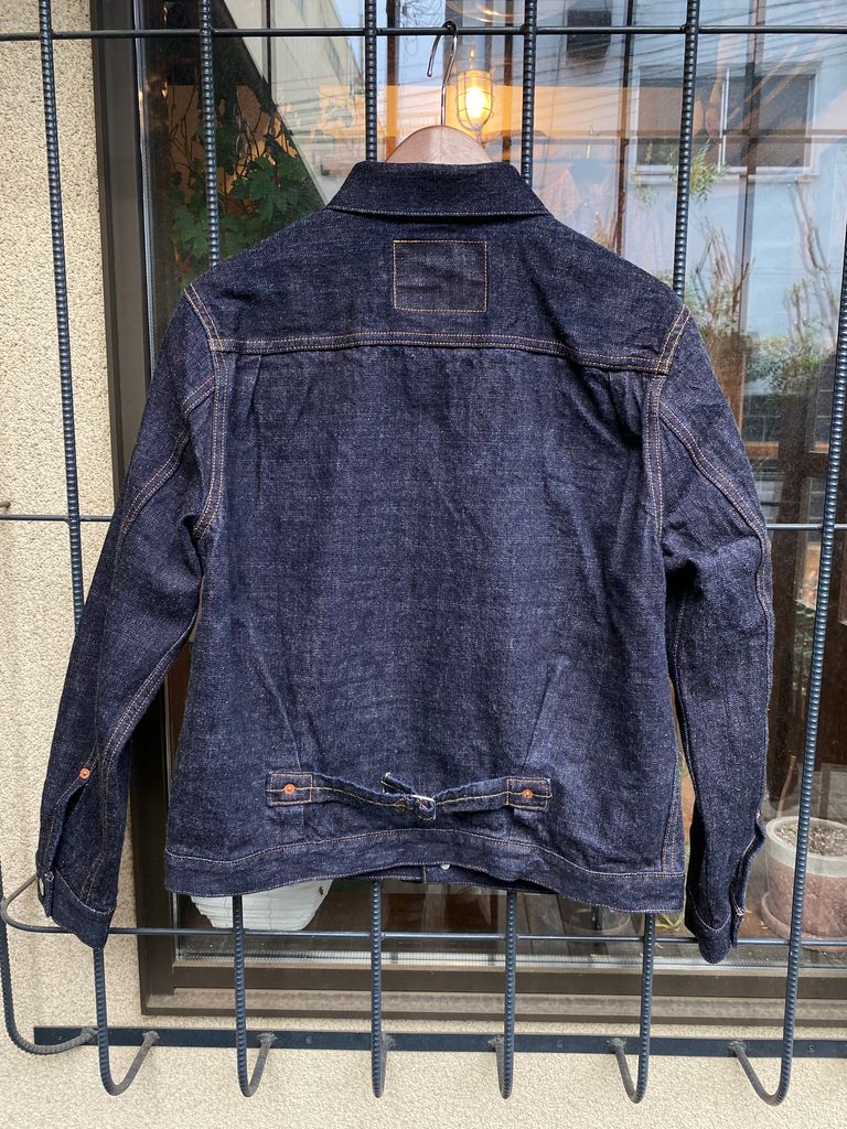 SIZE38は、背中のデザインはハギなしとなります。(T-BACKではありません。)