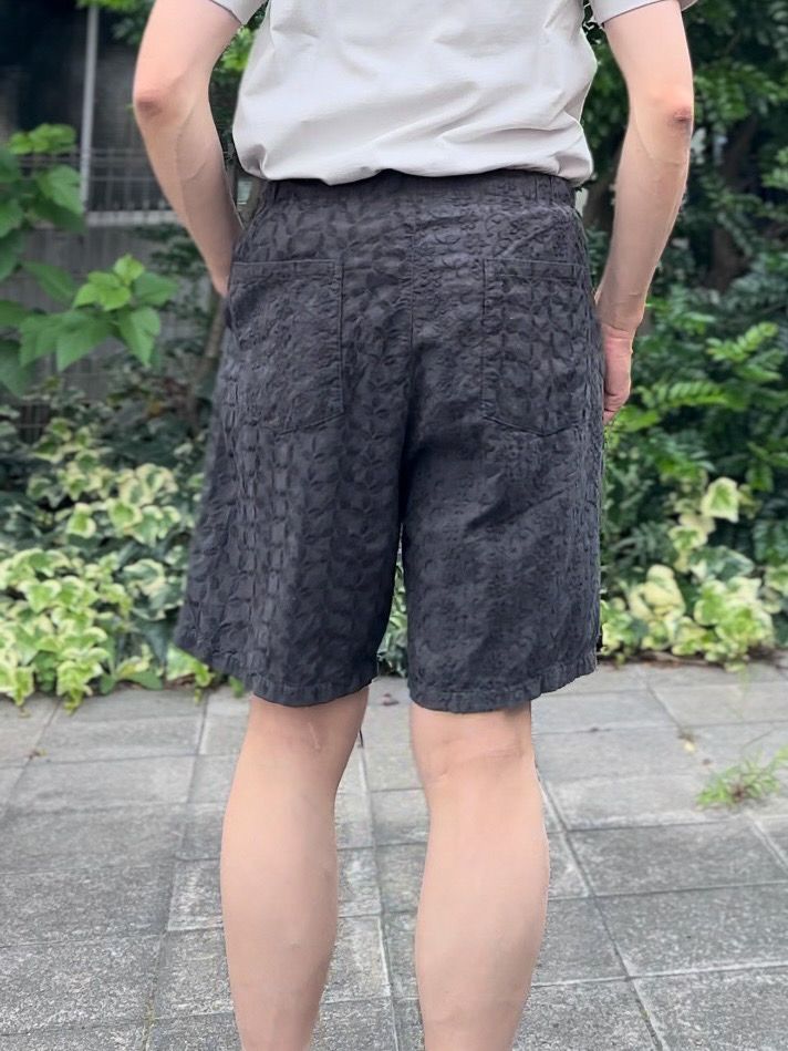 NEEDLE SHORTS / イージーショーツ / チャコール