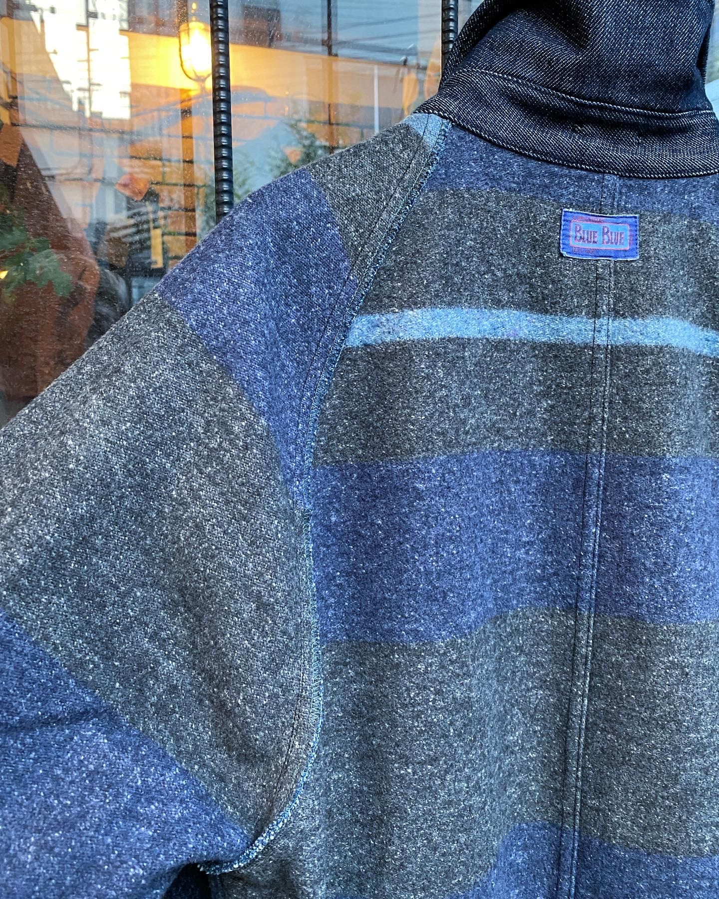 NAVYボーダーブランケットデニム バルマカーンコート