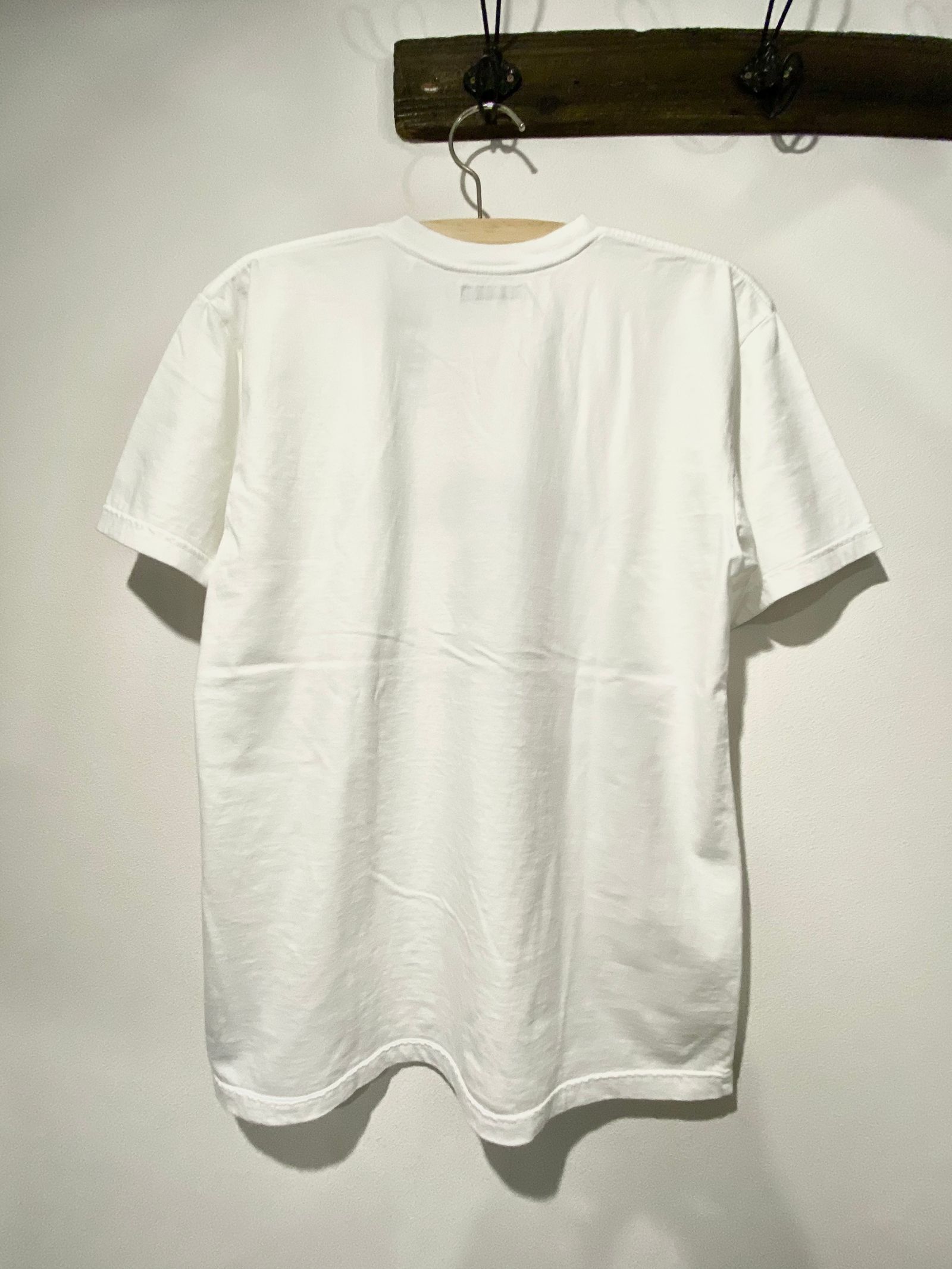 ブルーブルー / BLUE BLUE / ステンシル BLUE BLUE Tシャツ ホワイト