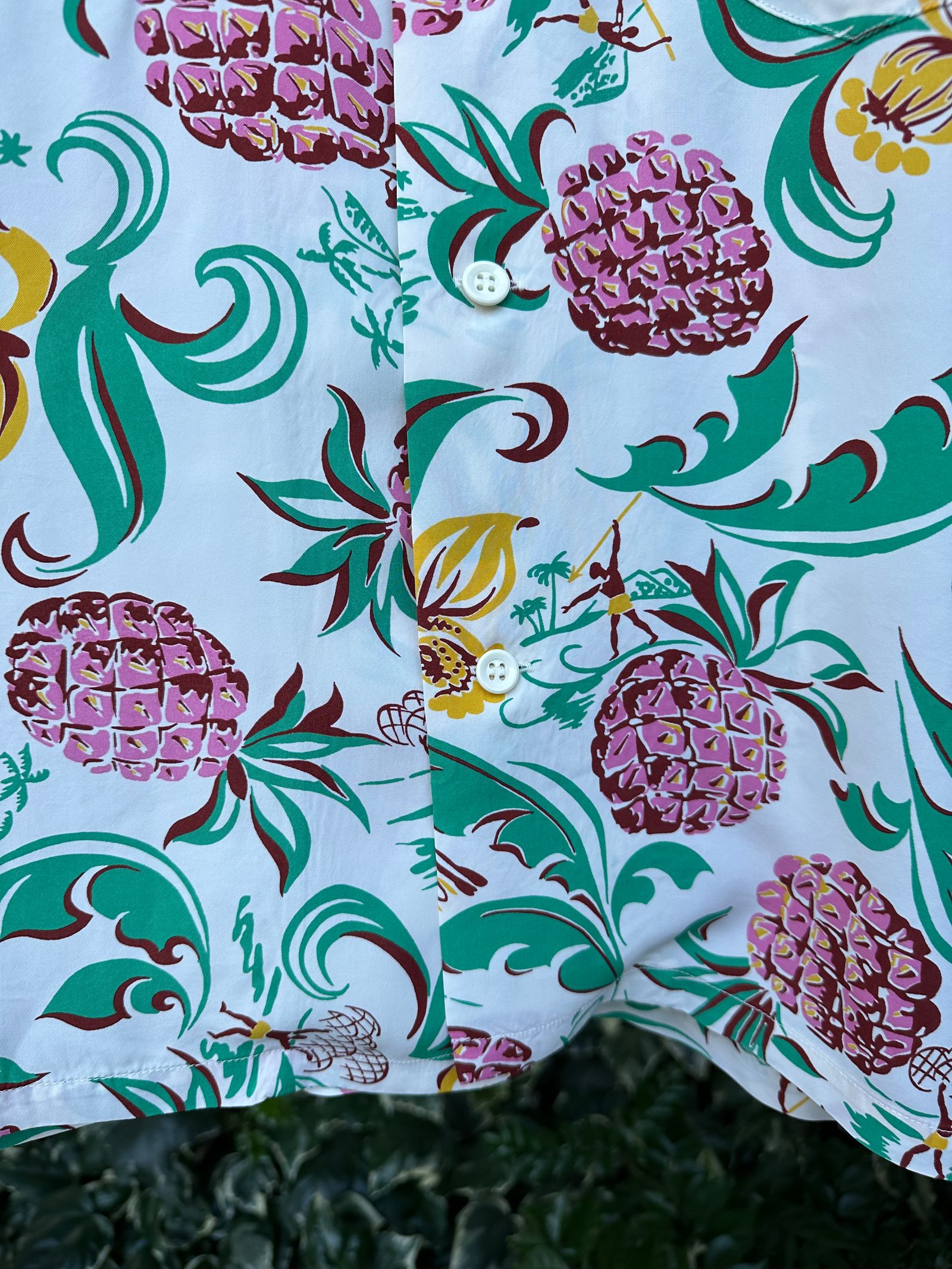 ALOHA SHIRTS “ ISLAND FEELING ”  /半袖レーヨンシャツ / アロハシャツ / ハワイアン / パイナップル柄 / SS39022 / オフホワイト (105)