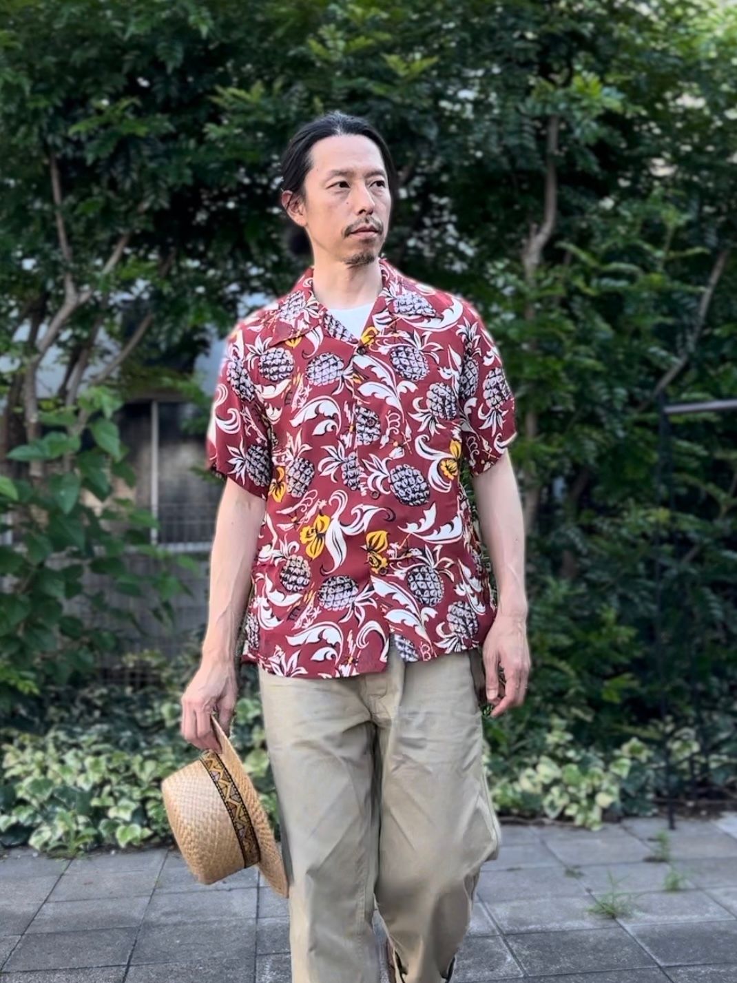 ALOHA SHIRTS “ ISLAND FEELING ”  /半袖レーヨンシャツ / アロハシャツ / ハワイアン / パイナップル柄 / SS39022 / ブラウン (138)