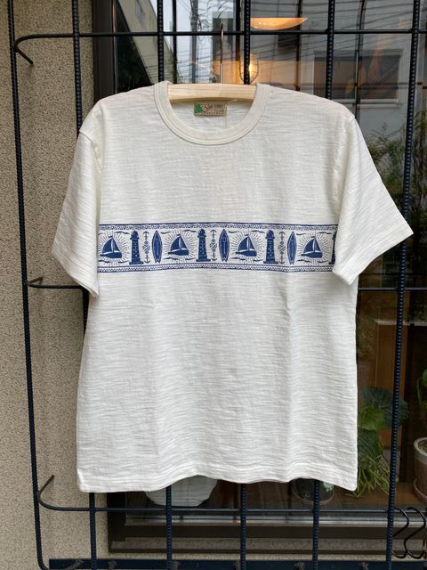 サンサーフ / SUN SURF / Tシャツ "ISLAND VIEW" オフホワイト