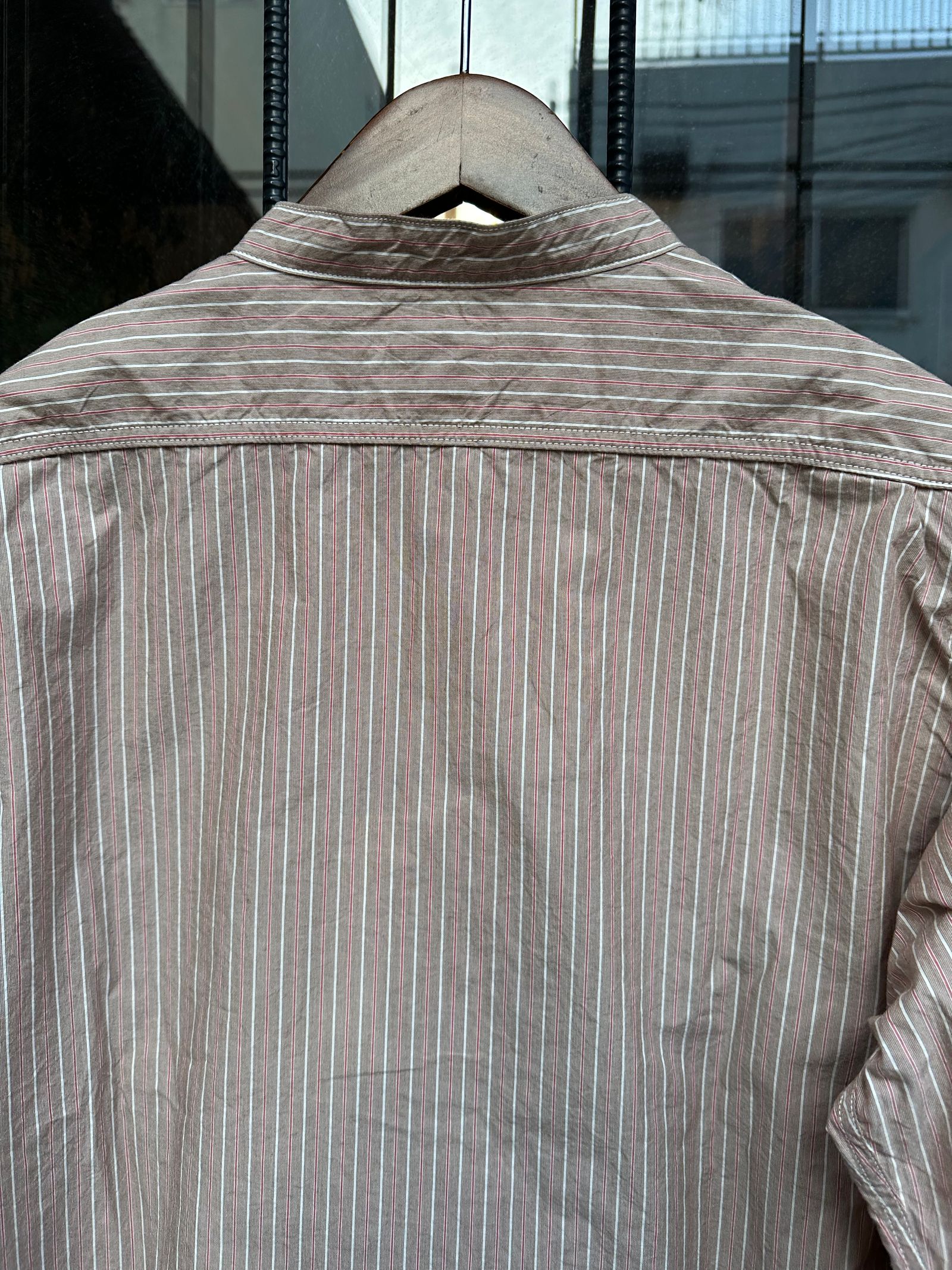 F3488 / STRIPE BAND COLLAR SHIRT / ストライプ バンドカラーシャツ / ブラウン