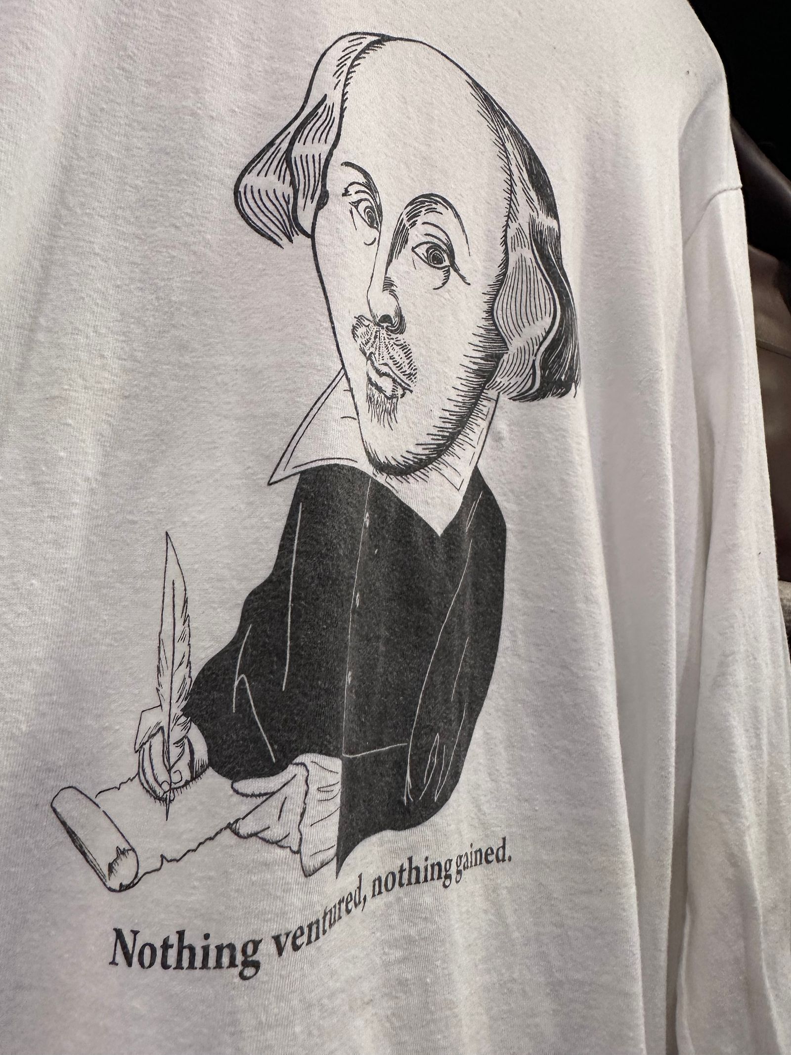 “William Shakespeare" / ウィリアム・シェイクスピア / ロングスリーブTシャツ / ホワイト