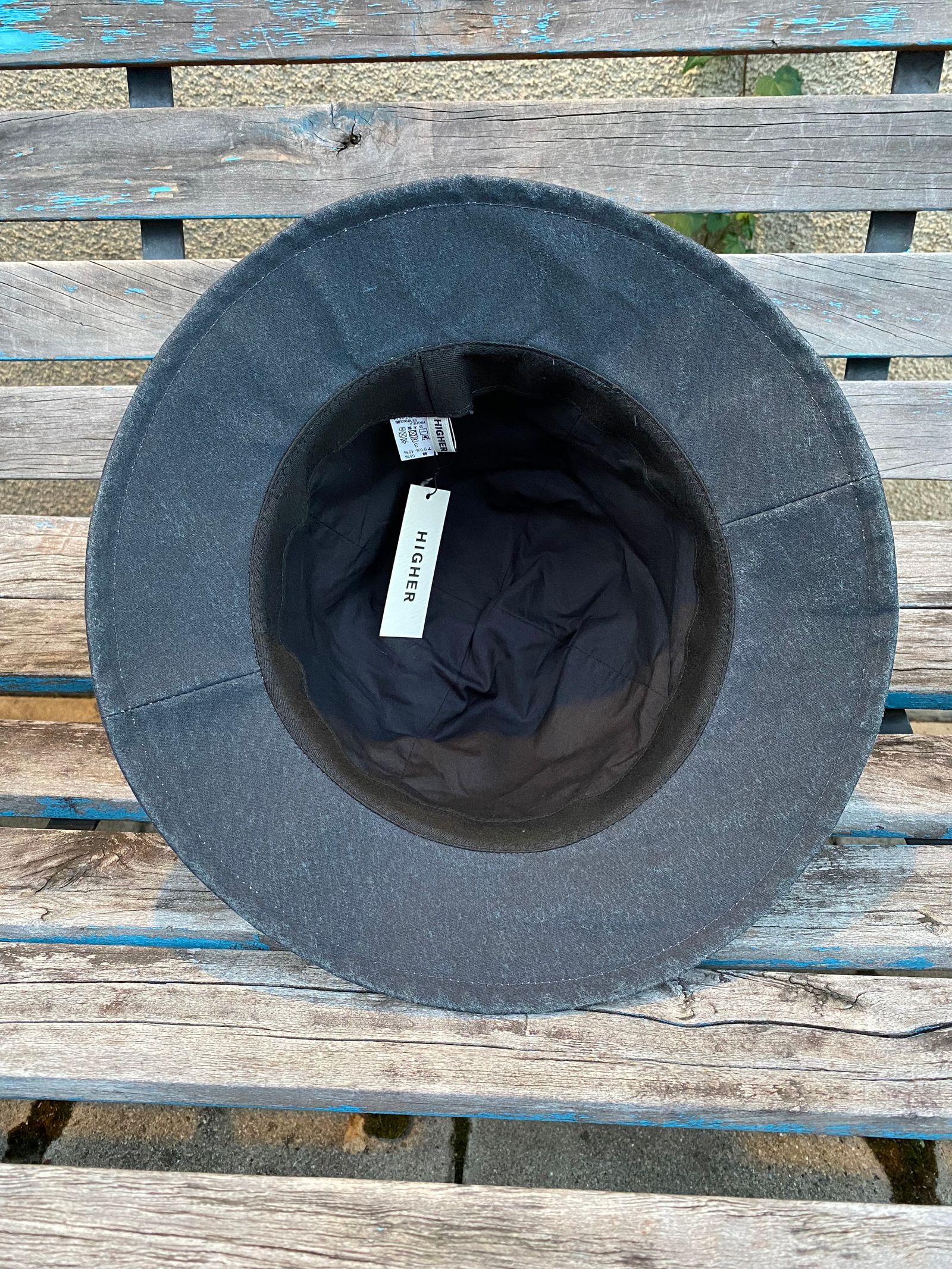 ARMYDUCK DARTS CROWN HAT / BLACK