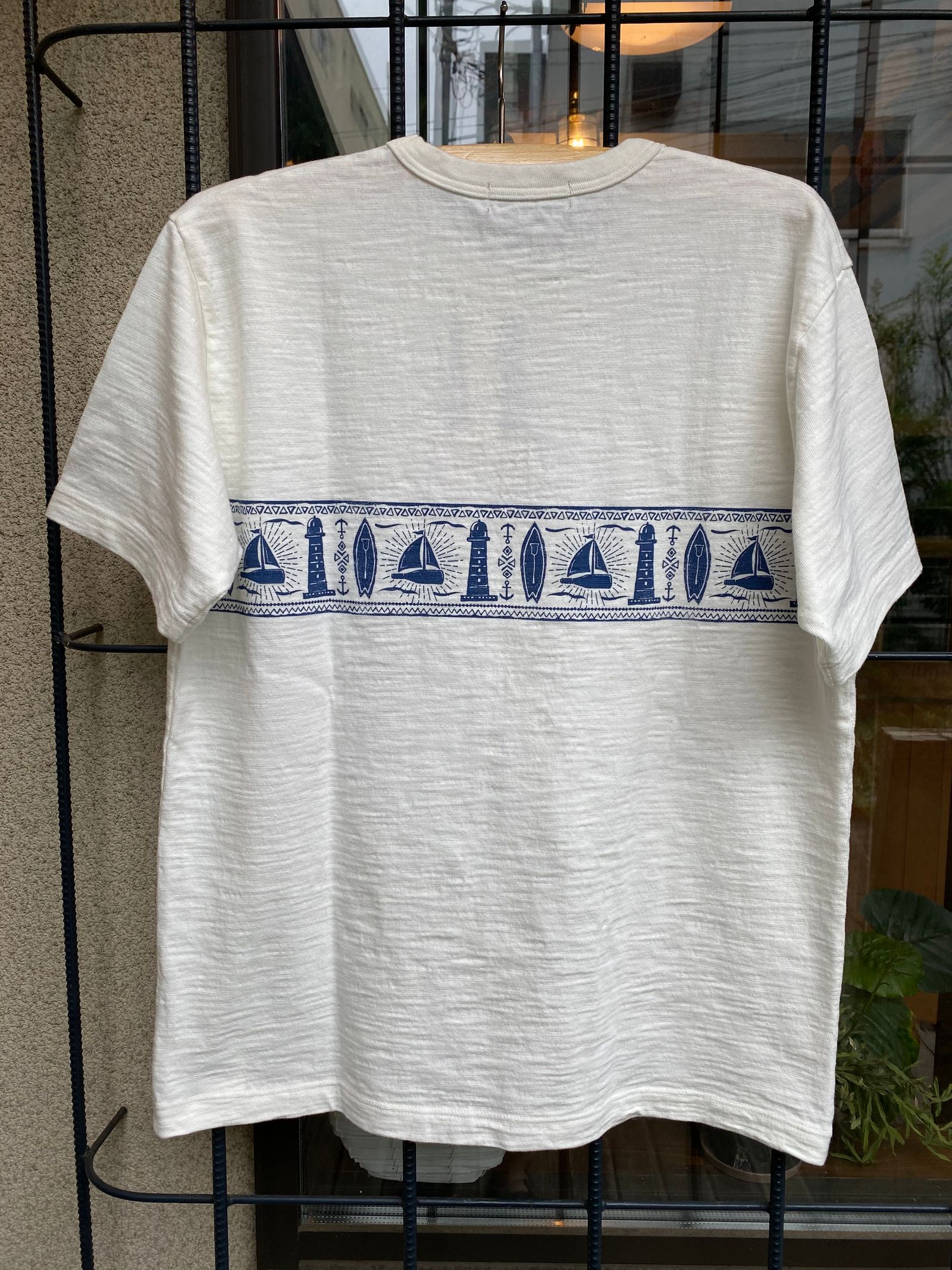 サンサーフ / SUN SURF / Tシャツ "ISLAND VIEW" オフホワイト