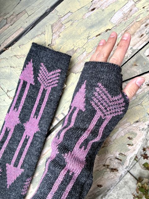 Nasngwam. × HIGHLAND2000 / ARROW GUARD / チャコール