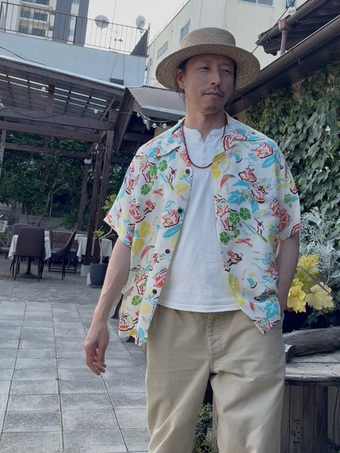 SYMBOL OF THE ISLANDS / 半袖レーヨンシャツ / アロハシャツ / ハワイアン / SS39026 / オフホワイト  (105)