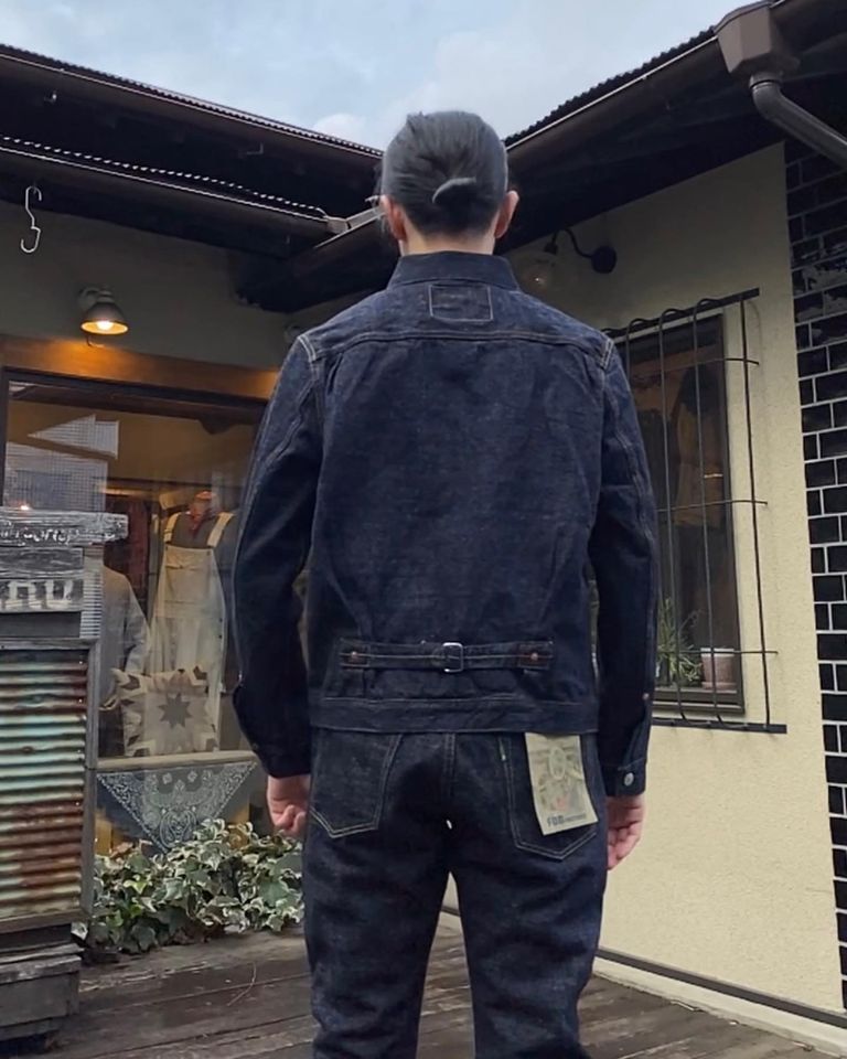 SIZE38は、背中のデザインはハギなしとなります。(T-BACKではありません。)