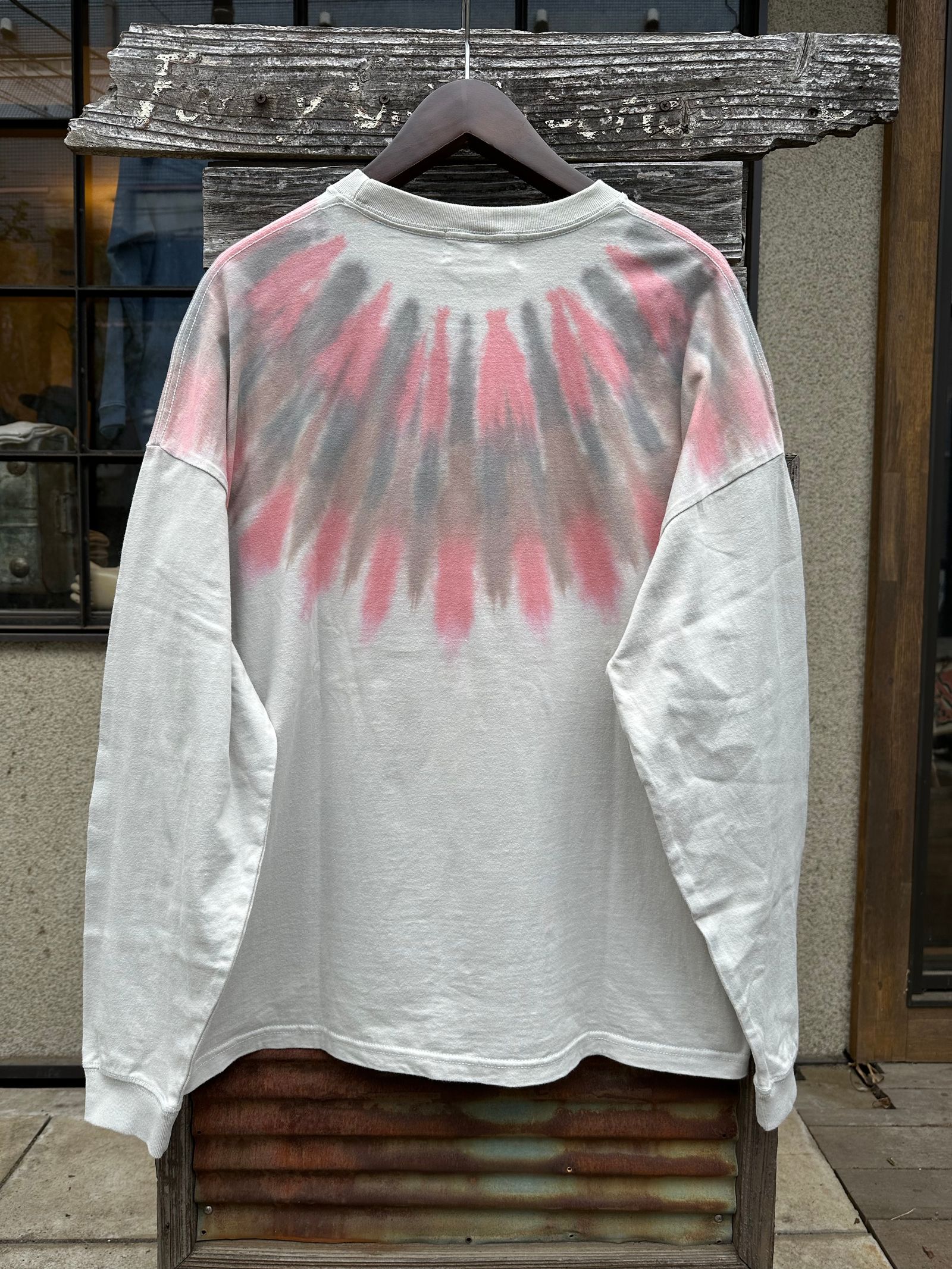 Nasngwam.×JAVARA / FEATHER L/S TEE / 卯
