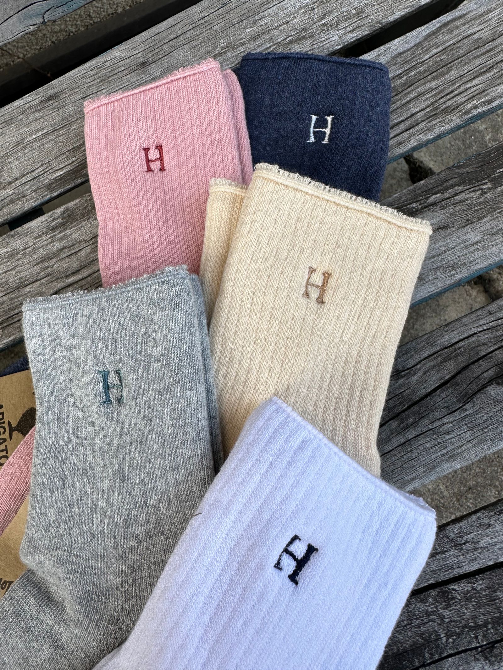Hエンブロイダリー パイルショート ソックス / H刺繍 / 靴下 / GREY / グレー