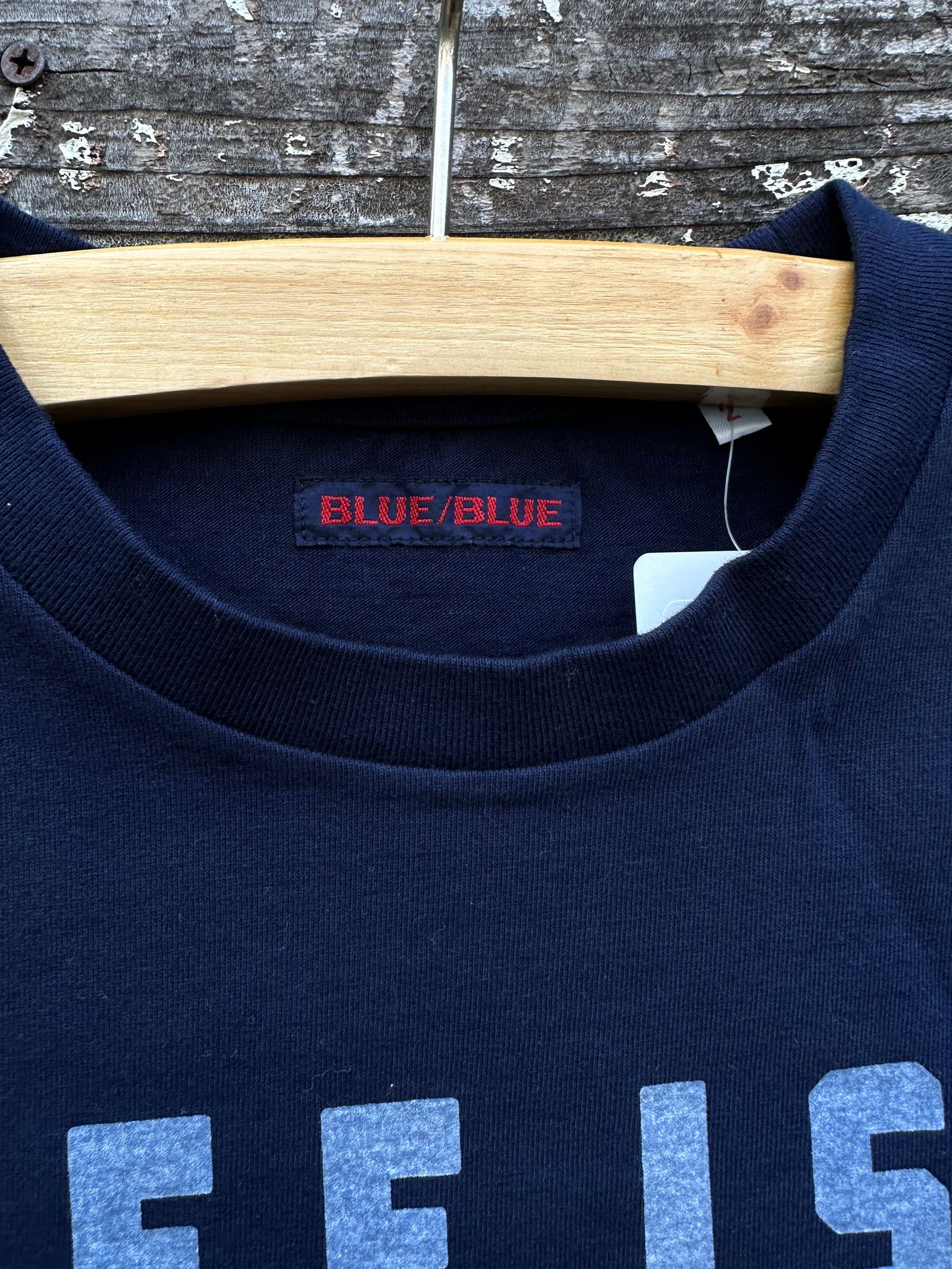 BLUE BLUE JOURNEY ロゴTシャツ / ネイビー