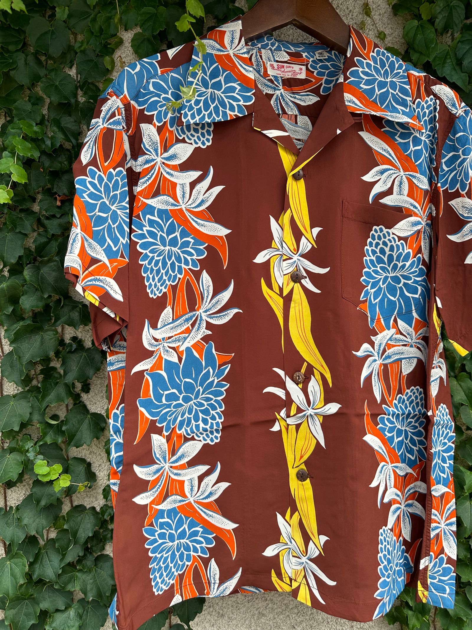 SUN SURF - ALOHA SHIRTS “BLOOMS OF TORCH FLOWER”/半袖