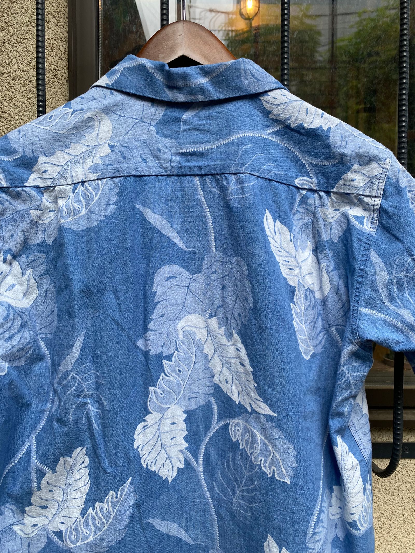 INDIGO COTTON HAWAIIAN SHIRT “MONSTERA” / BLUE(125)
