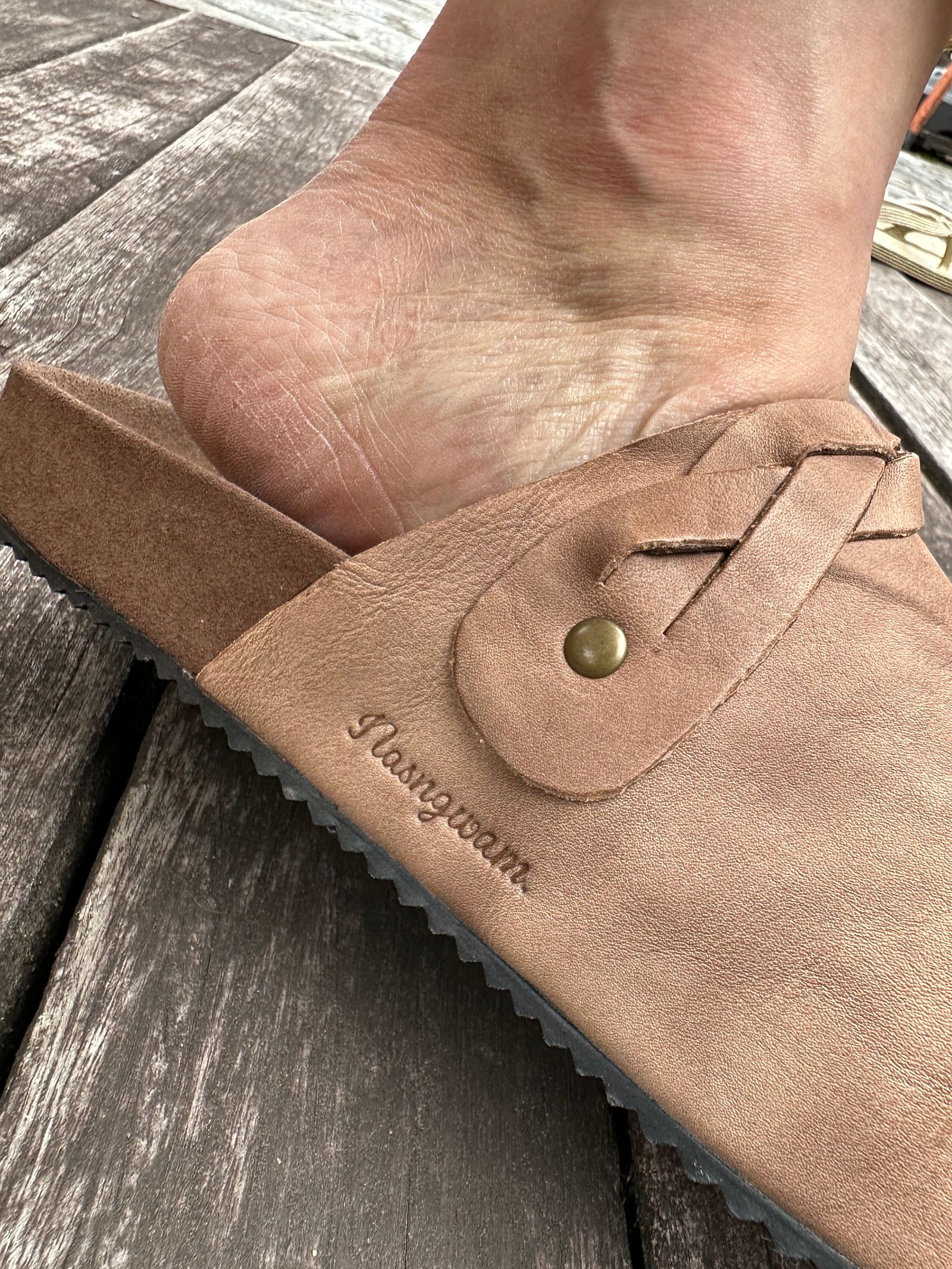 nasngwam ナスングワム　サンダル　　ビルケン Nasngwam. - BRAID SANDAL / レザーサンダル / ベージュ | NARO