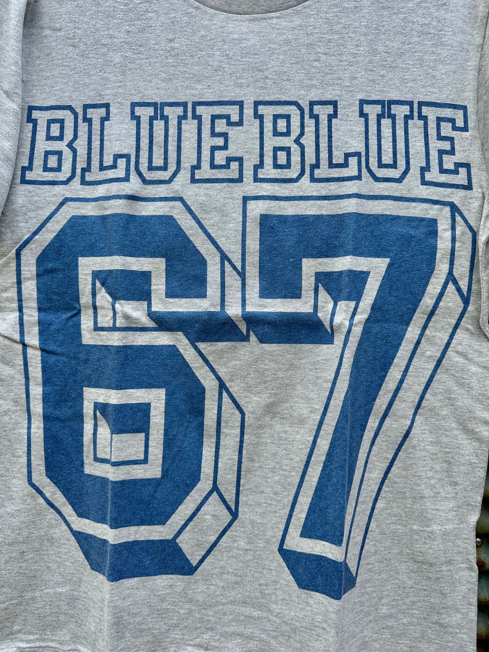 BLUE BLUE 67 ビッグロゴ Tシャツ / グレー