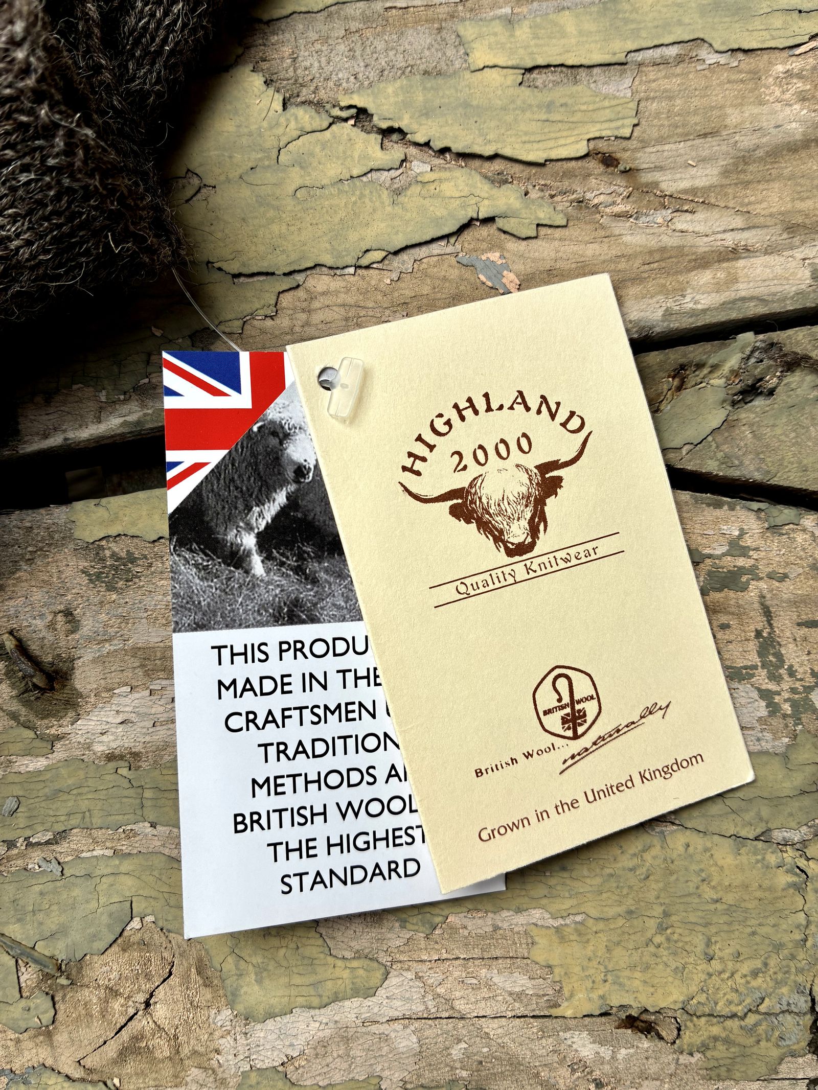 Nasngwam. × HIGHLAND2000 / ARROW GUARD / グレージュ