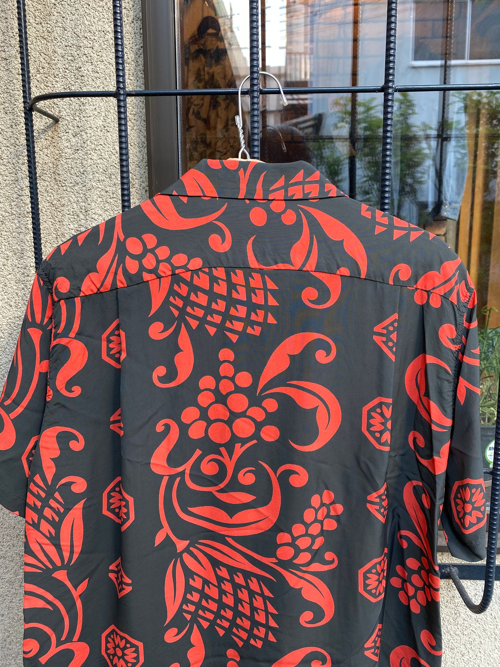 ISLAND PAREU DESIGN / 半袖レーヨンシャツ / アロハシャツ / ハワイアン / ボーダー / パレオ / ブラック(119) / SS38566