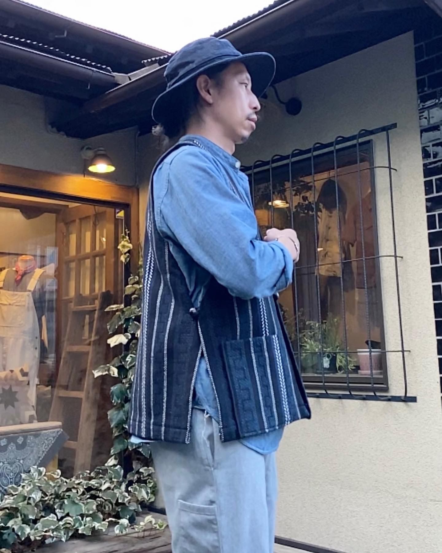 PUEBLO VEST / BLUE