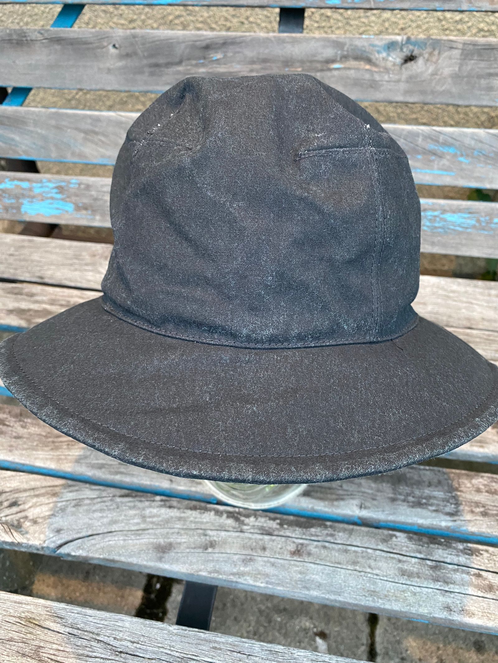 ARMYDUCK DARTS CROWN HAT / BLACK