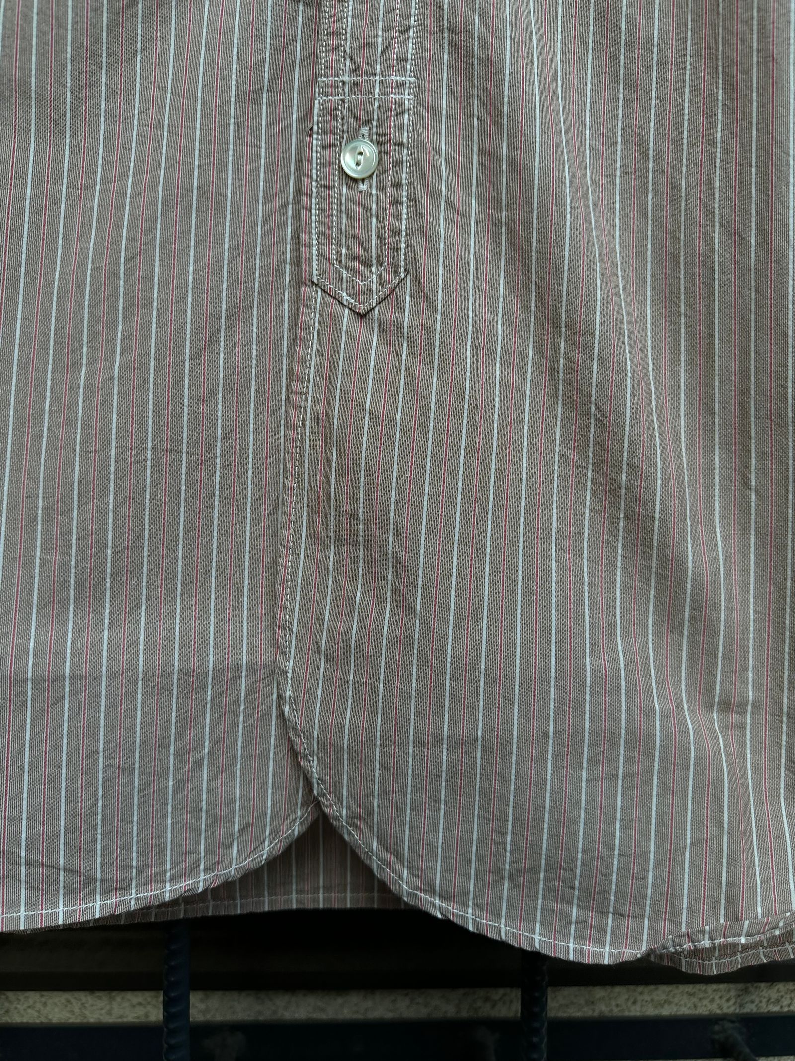 F3488 / STRIPE BAND COLLAR SHIRT / ストライプ バンドカラーシャツ / ブラウン