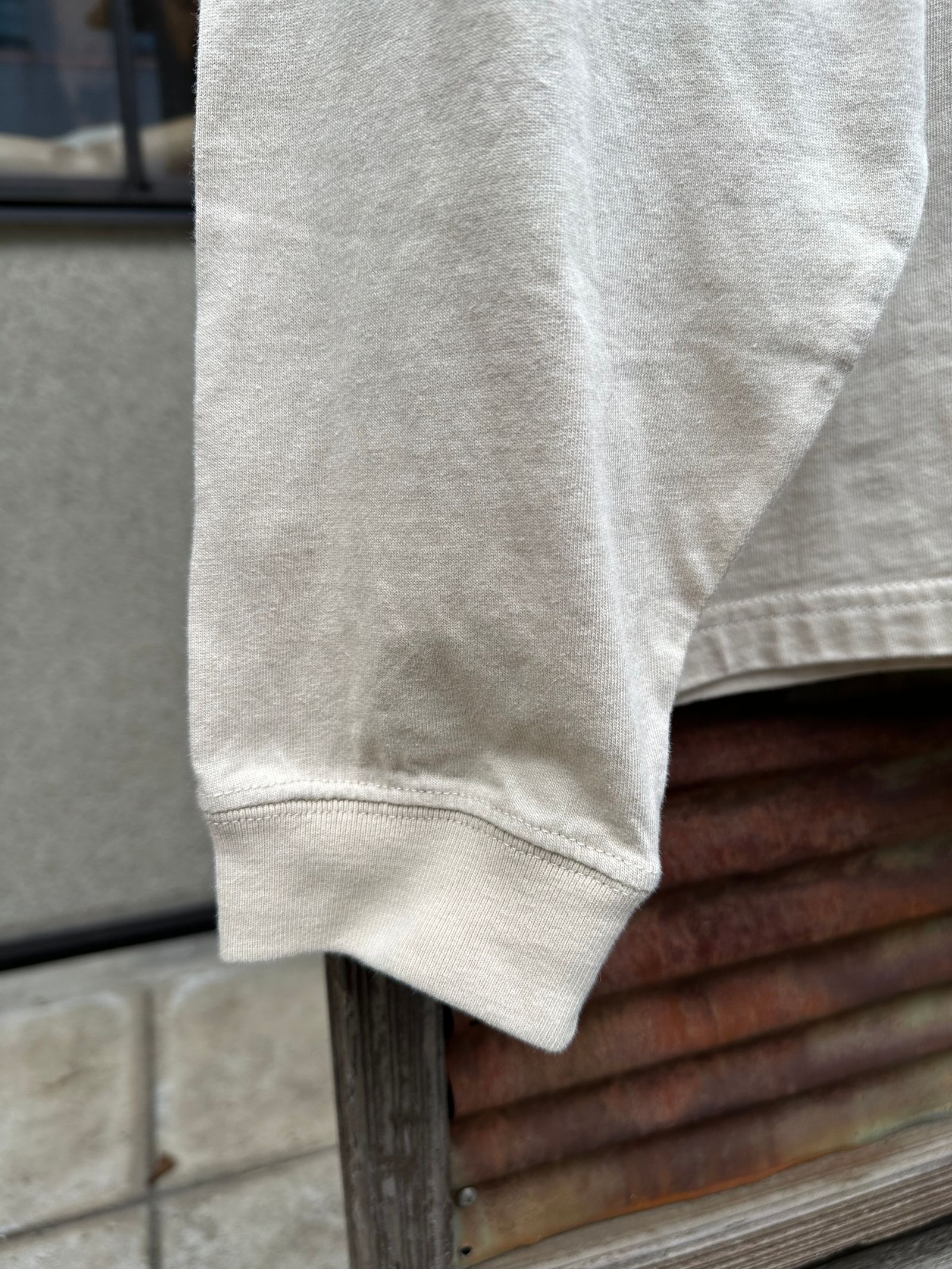 Nasngwam.×JAVARA / FEATHER L/S TEE / 寅