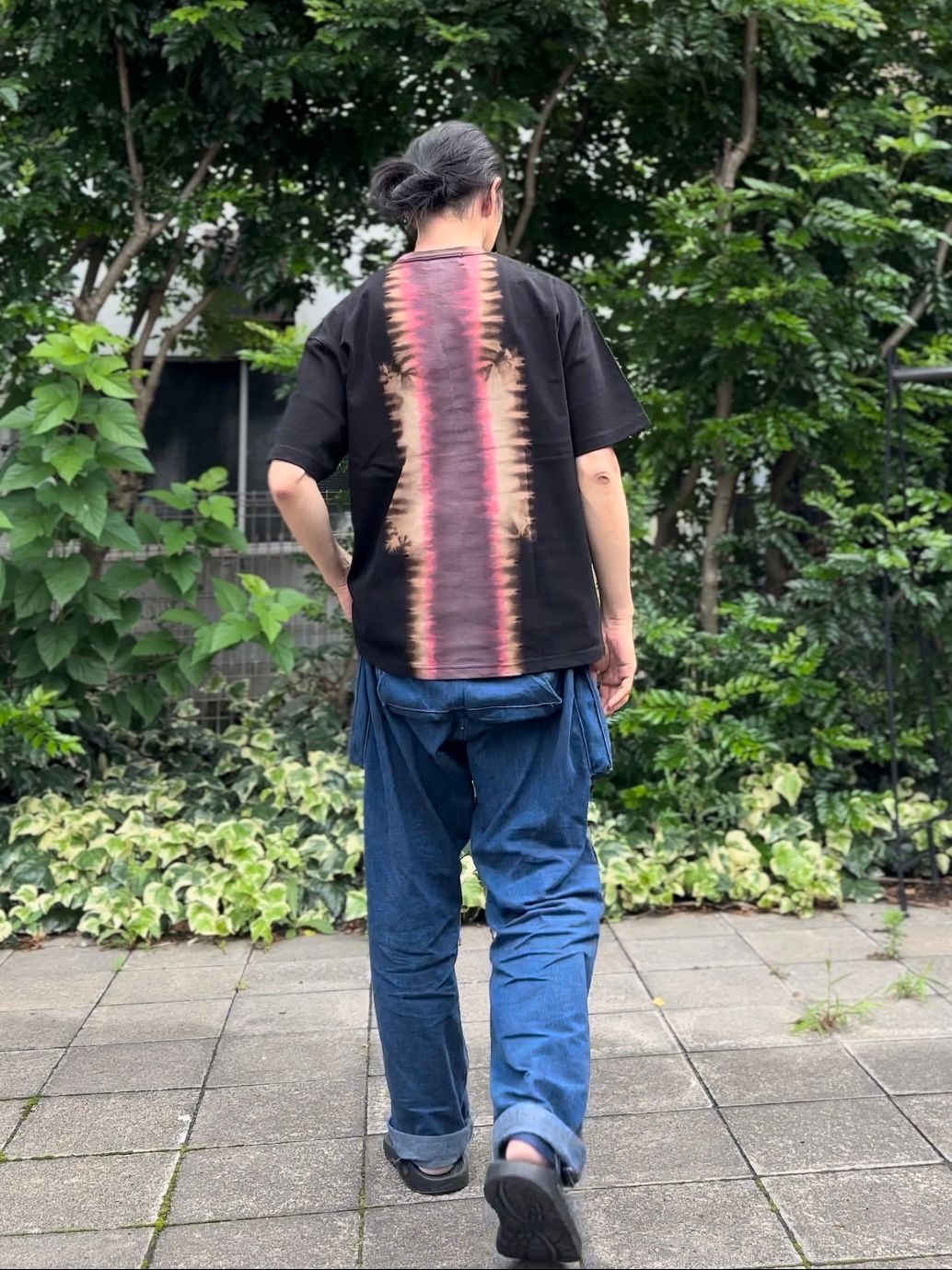 Nasngwam.×JAVARA / CANYON TEE / BLACK