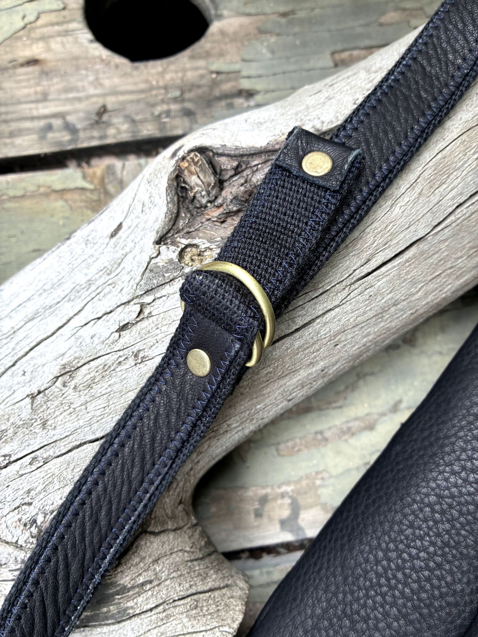 Nasngwam.×Early Morning / DEERSKIN BODY BAG / ブラック / ナスングワム