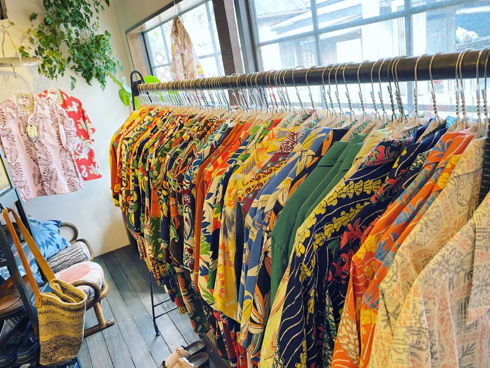 夏の定番はアロハシャツ