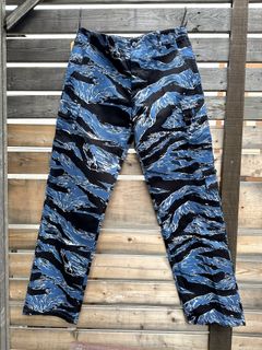 バズリクソンズ / BATTLE DRESS UNIFORM BLUE TIGER PANTS / タイガーストライプ カモフラ / ブルー(125)