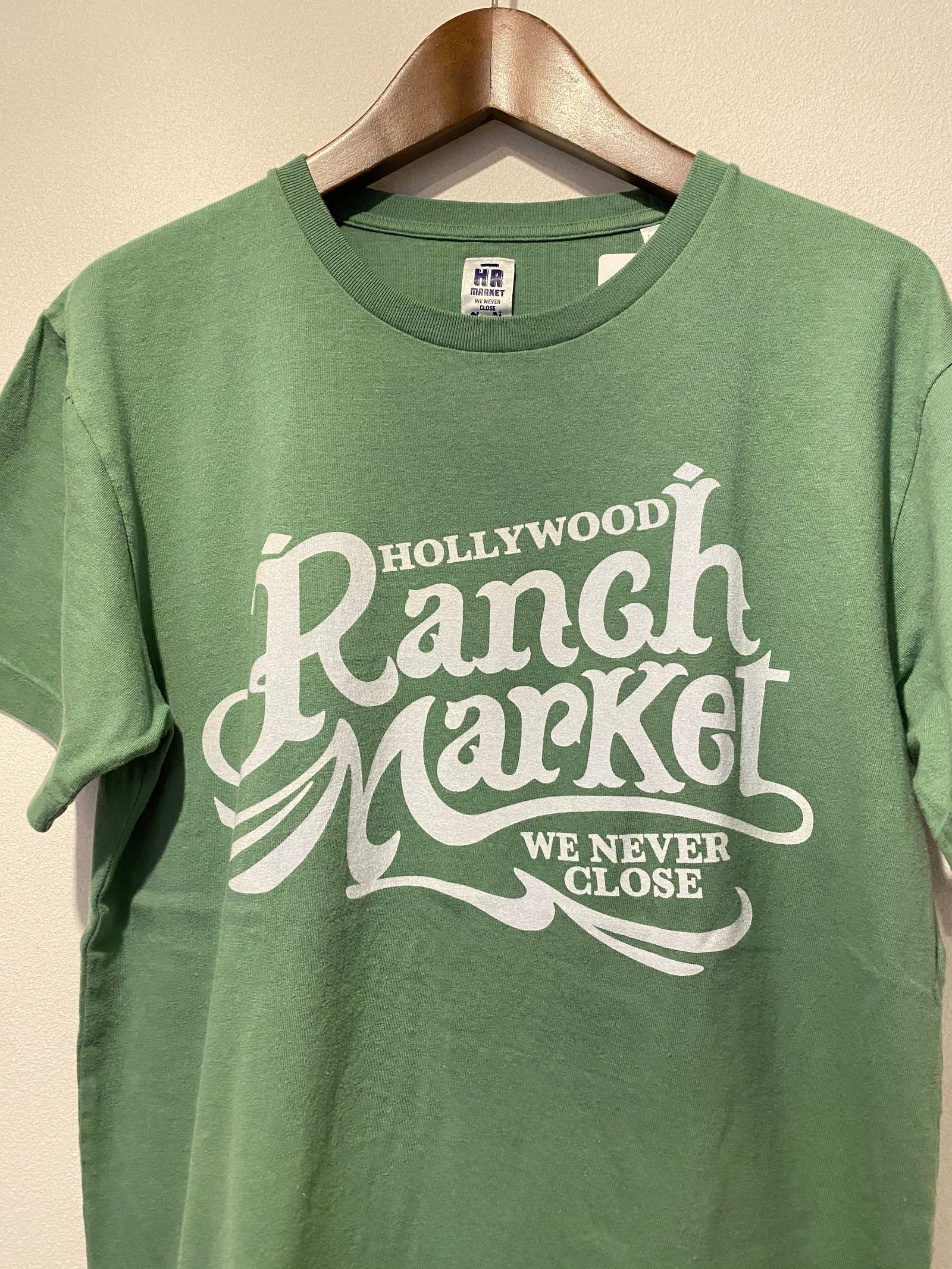 HOLLYWOOD RANCH MARKET - ハリウッドランチマーケットラグマット HOLLYWOOD RANCH MARKET（ラグ/カーペット/マット）のフリマ