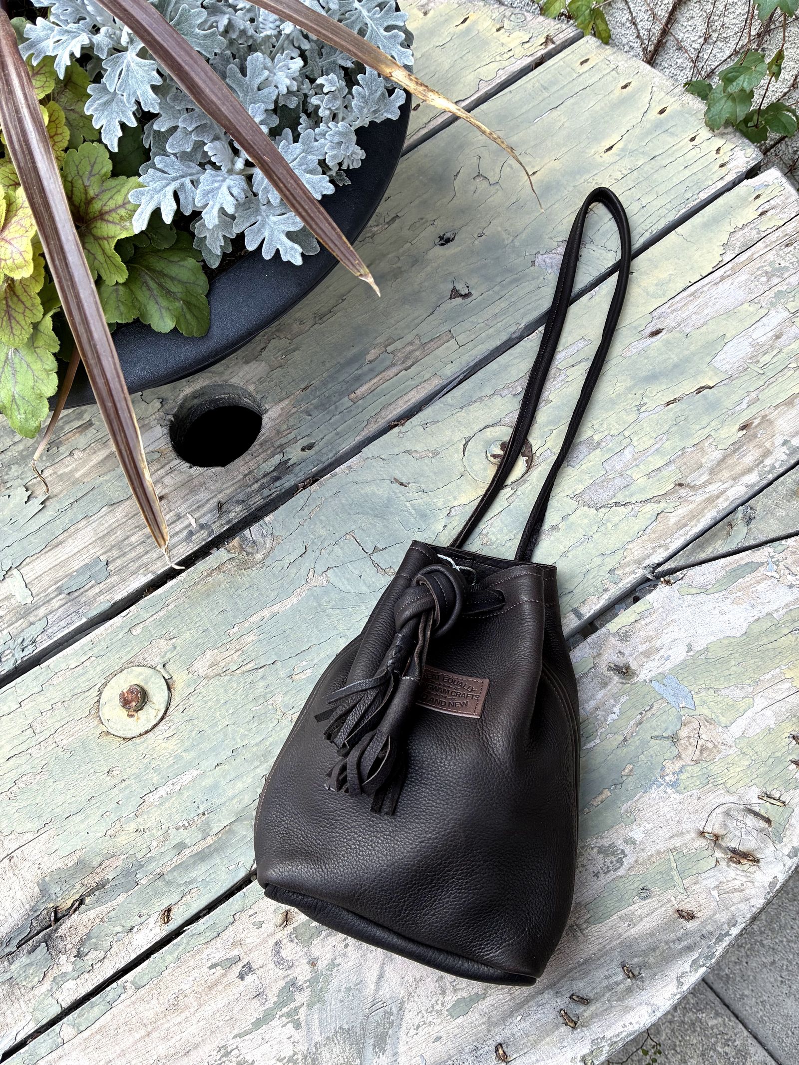 Nasngwam.×EARLY MORNING / ディアスキンウイスキーバッグ / ブラウン