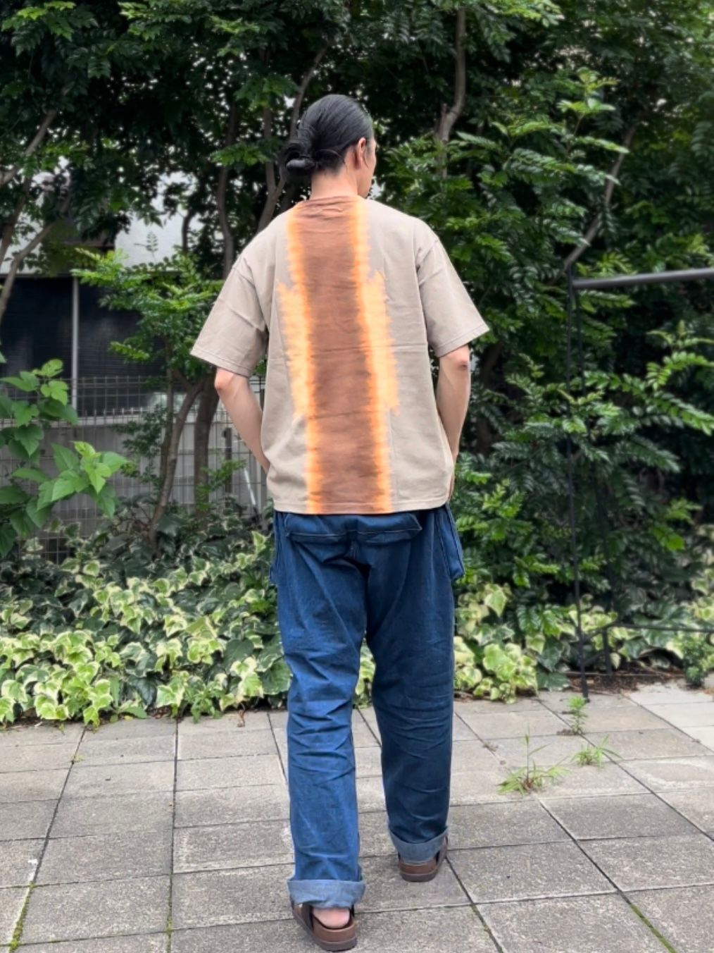 Nasngwam.×JAVARA / CANYON TEE / SAND