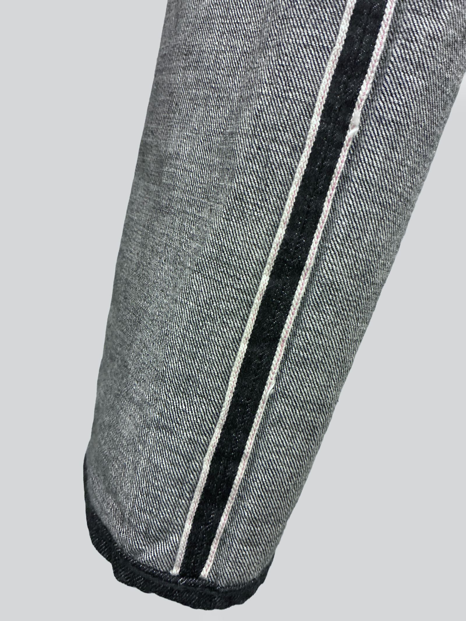 FOBファクトリー / F153 SELVEDGE DENIM TAPERED 5P / セルビッジデニム テーパード5P / ブラックデニム