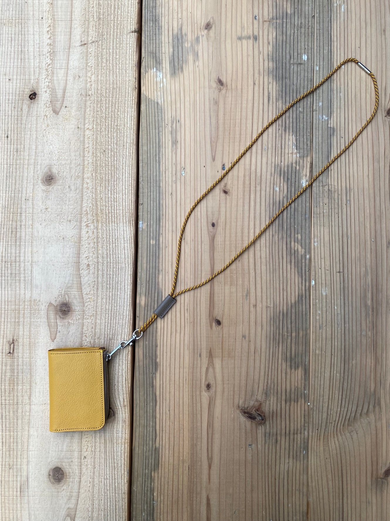 Montado Neck Mini Wallet / モンタード ネックミニウォレット / イエローⅹグレージュ
