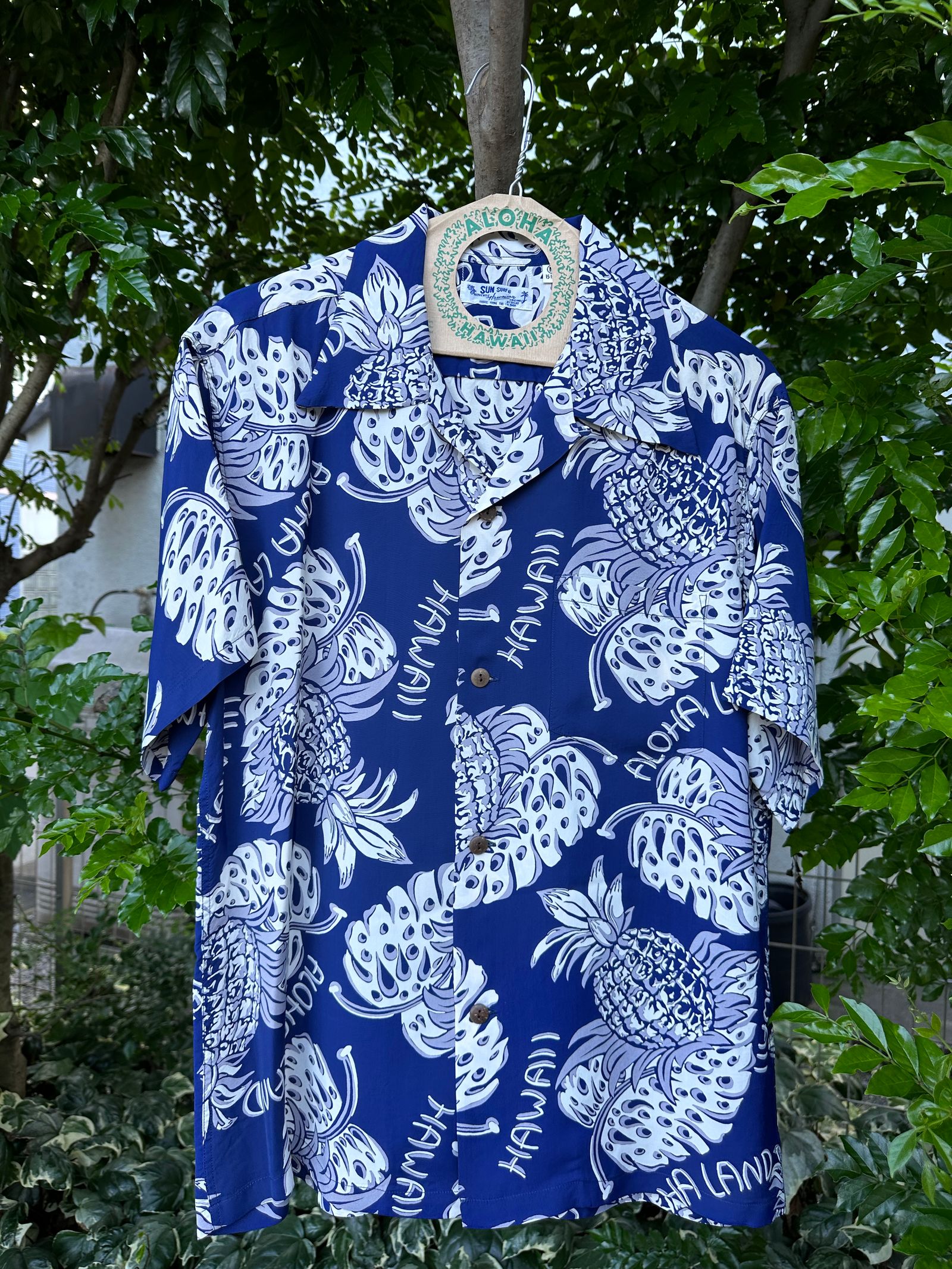ALOHA SHIRTS “ THE PINEAPPLE ISLANDS” ” /半袖レーヨンシャツ / アロハシャツ / ハワイアン / パイナップル柄 / SS39015 / ネイビー (128)