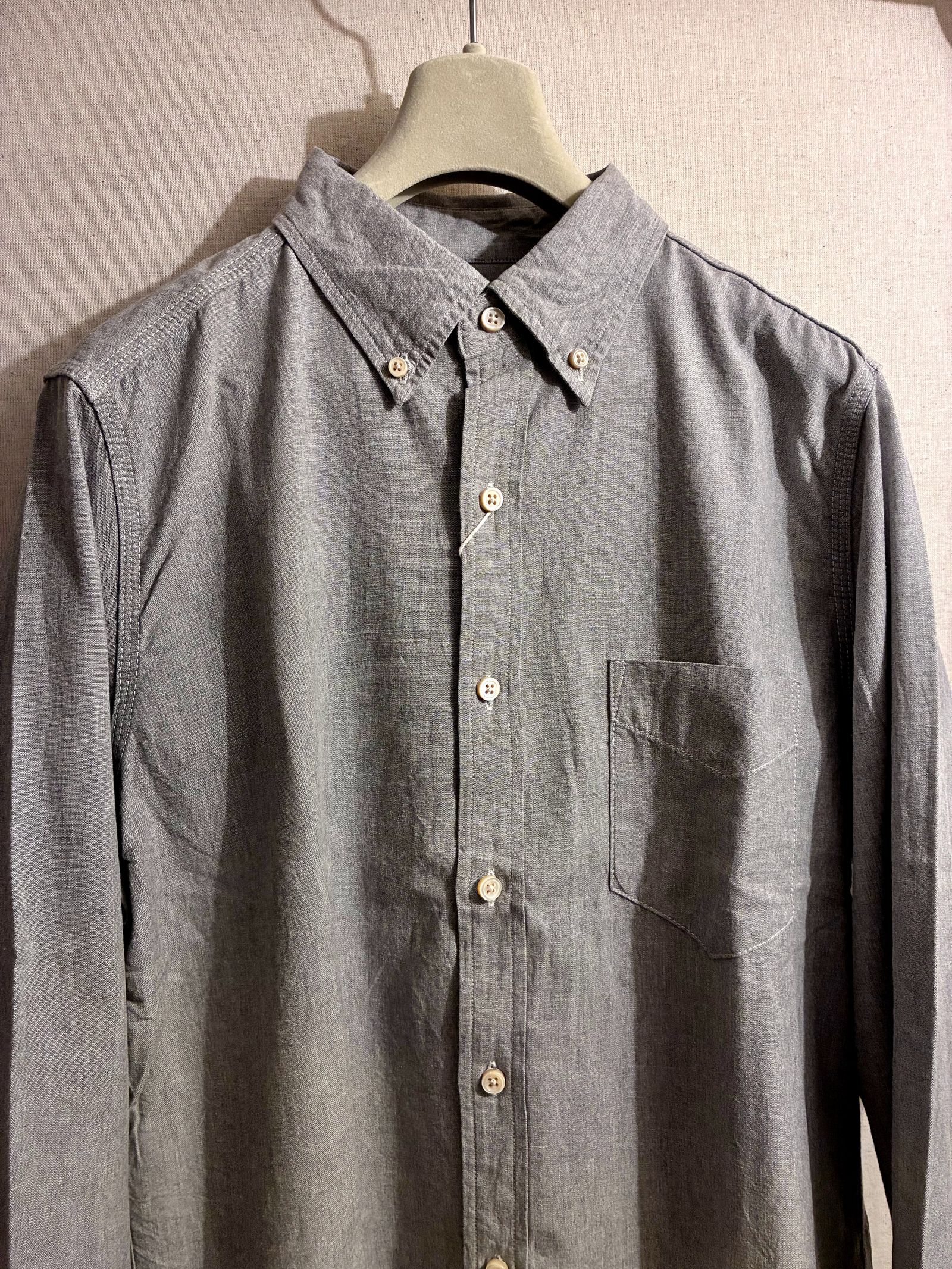 F3384 シャンブレーボタンダウンシャツ / グレー